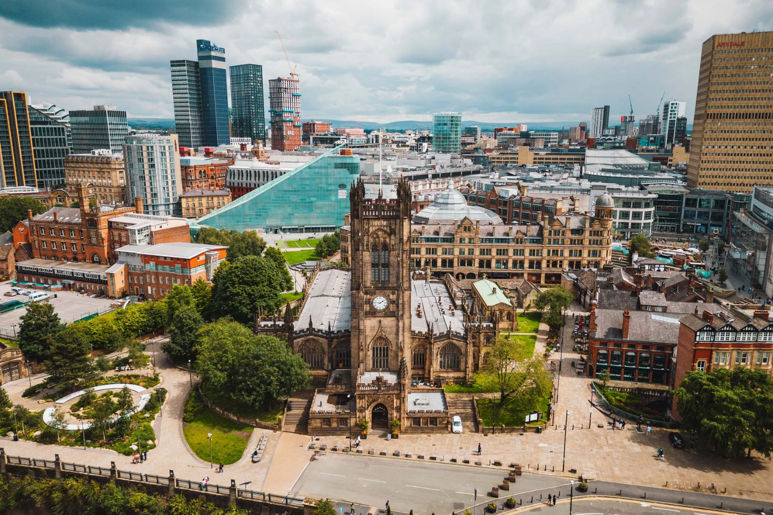 Why Manchester Property Investment is a Smart Choice for Investors