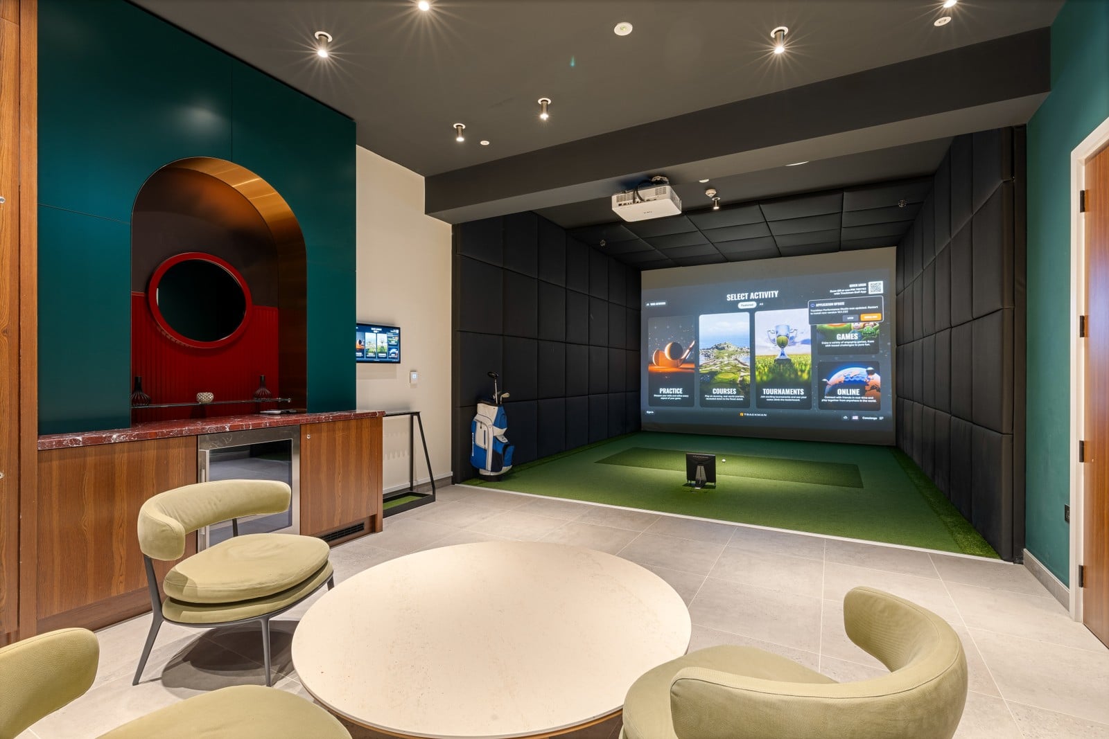Golf simulator